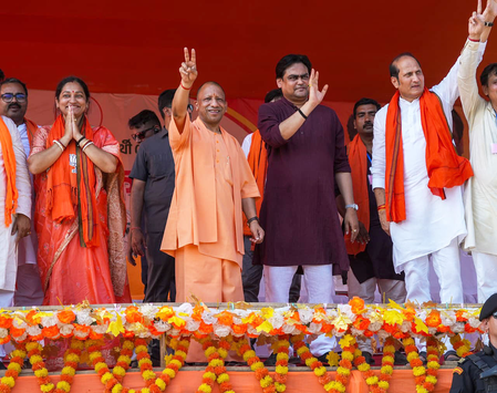 बंगाल में गुंडाराज खत्‍म करने के लिए डबल इंजन सरकार आवश्यकः सीएम योगी