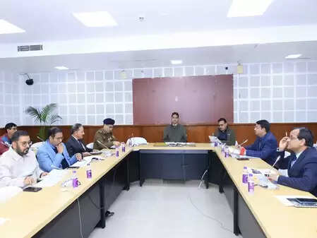 राष्ट्रीय स्तर पर सराहना के बावजूद विकास को लेकर आत्मसंतोष की गुंजाइश नहीं: माणिक साहा