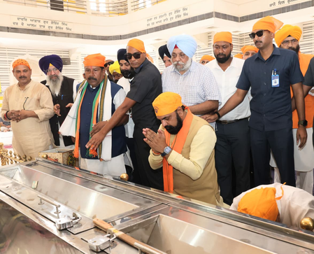 पटना साहिब पहुंचे सीएम सम्राट चौधरी ने मत्था टेका, राज्य के सुख, शांति एवं समृद्धि की कामना की