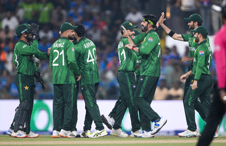 'अगर पावरप्ले में 3-4 विकेट गिर जाते हैं, तो आप पीछा ही करते रह जाएंगे,' पाकिस्तानी कप्तान ने गिनाईं हार की वजह