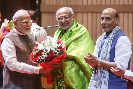 सीपी राधाकृष्णन बने देश के नए उपराष्ट्रपति, 452 मत प्राप्त हुए