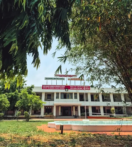 थिरुवोणम के दिन पलक्कड़ रेल डिवीजन के बंटवारे के विरोध में भूख हड़ताल पर कांग्रेस सांसद