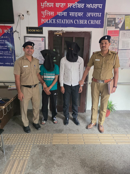 'ऑपरेशन म्यूल हंट', चंडीगढ़ साइबर पुलिस ने दो आरोपियों को किया गिरफ्तार, पूछताछ जारी