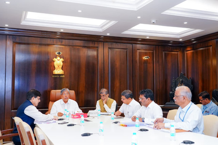 महाराष्ट्र के मंत्री ने विश्वविद्यालयों को परीक्षा प्रश्नपत्र लीक रोकने के लिए दिशानिर्देश तैयार करने का दिया निर्देश