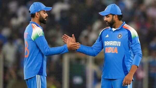विराट कोहली और रोहित शर्मा ने टी20 के बाद टेस्ट भी छोडा, जानें दोबारा टीम इंडिया की जर्सी में कब दिखेंगे दोनों स्टार?