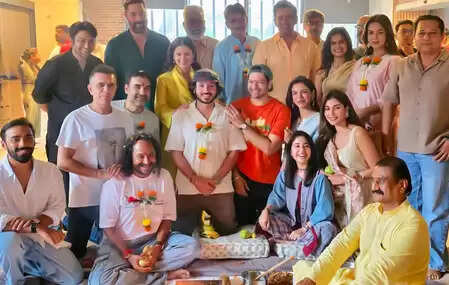 मिर्जापुर द फिल्म': मौत के मुंह से वापस आएगा ये किरदार, श्रिया पिलगांवकर फोटो कीं शेयर