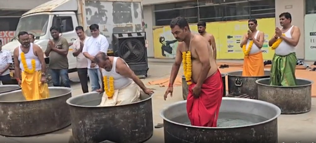 अहमदाबाद में अच्छी बारिश के लिए लोगों ने किया 'पर्जन्य यज्ञ'