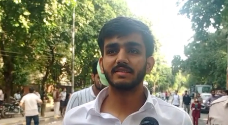 डूसू चुनाव 2026: पुलिस की कड़ी सुरक्षा के बीच मतदान जारी, आर्यन मान बोले- 'एबीवीपी करेगी क्लीन स्वीप'