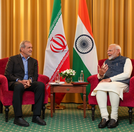 पीएम मोदी ने ईरानी राष्ट्रपति से की बात, पश्चिम एशिया में शांति की कोशिशों का किया स्वागत