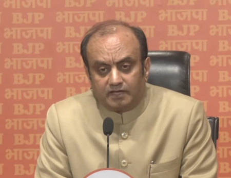 'नेताजी के योगदान को भुलाने के अनेक प्रयास किए गए', सुधांशु त्रिवेदी ने कांग्रेस और टीएमसी को इतिहास पर घेरा