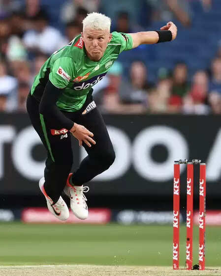 बीबीएल: स्ट्राइकर्स को 6 विकेट से हराकर प्वाइंट्स टेबल में टॉप पर स्टार्स