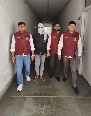 दिल्ली में नकली सीमेंट बनाने वाली दो अवैध फैक्ट्रियों का भंडाफोड़, एक गिरफ्तार