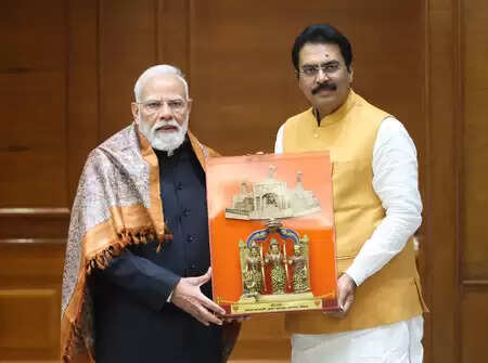 प्रधानमंत्री मोदी से मिले बिहार भाजपा अध्यक्ष संजय सरावगी, 'पुनौरा धाम' की तस्वीर वाला मोमेंटो दिया उपहार