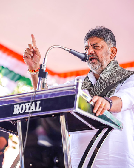 कर्नाटक: नसीर अहमद को मुख्यमंत्री के राजनीतिक सचिव पद से हटाए जाने पर बोले शिवकुमार, 'पार्टी अनुशासन महत्वपूर्ण'