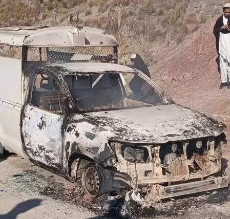 पाकिस्तान: खैबर पख्तूनख्वा में पुलिस वाहन पर हमला, 5 की मौत