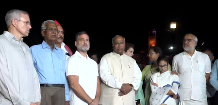 सीईसी विवाद: विपक्ष ने की राष्ट्रपति से मुलाकात, द्रौपदी मुर्मु ने वोट चोरी के आरोप पर मांगा सबूत