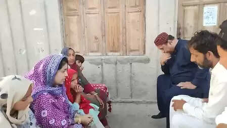 पाकिस्तान में सिंधियों के खिलाफ ‘जड़ जमा चुका पूर्वाग्रह’, रिपोर्ट में खुलासा