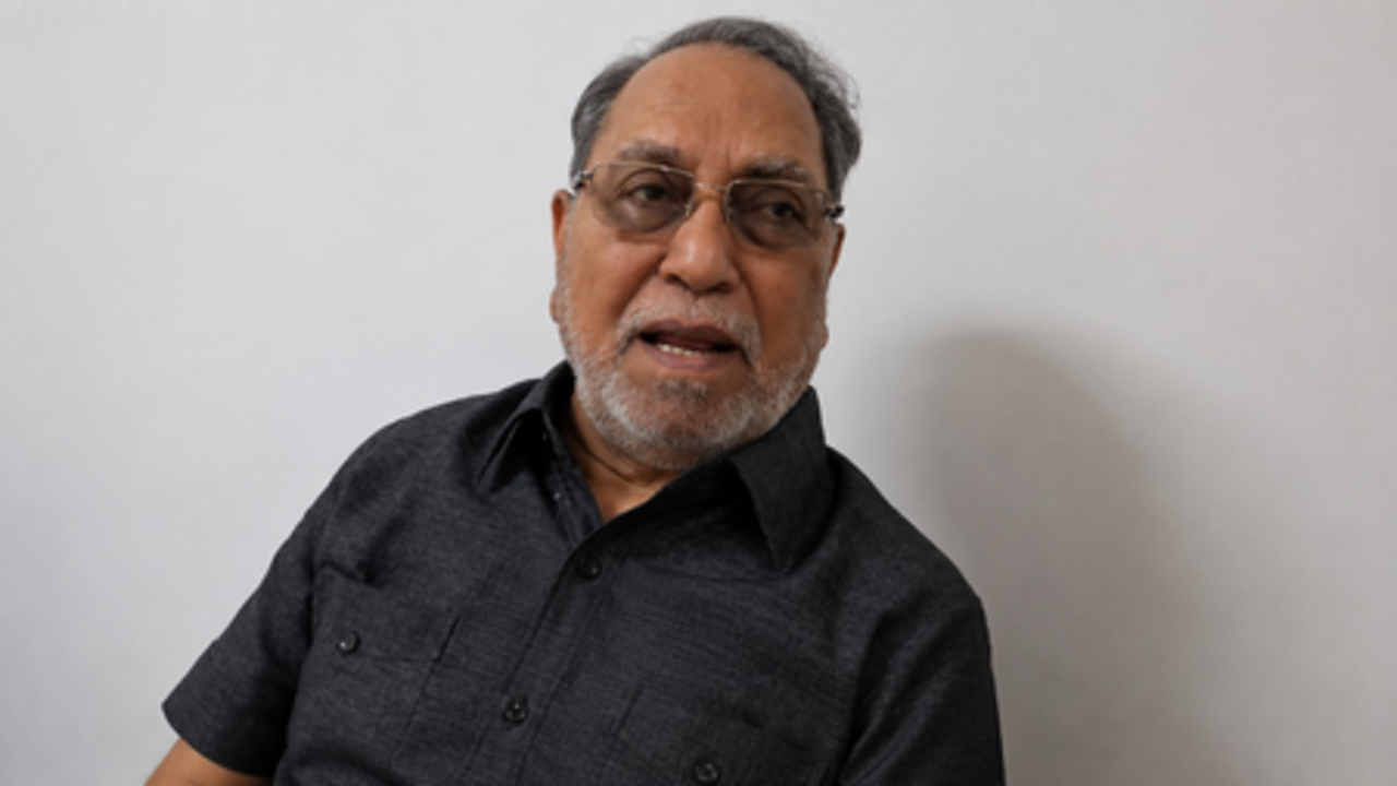 उमर खालिद-शरजील इमाम को बिना ट्रायल जेल में रखना गलत: कांग्रेस नेता हुसैन दलवई