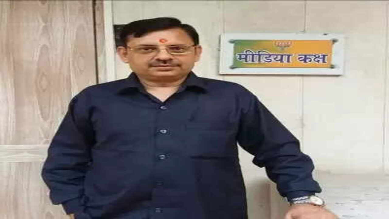 जंतर-मंतर से सफदरजंग अस्पताल शिफ्ट होने पर आप-वामपंथी बेचैन, बोले भाजपा प्रवक्ता