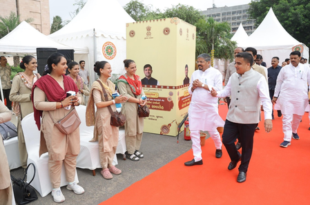 रक्षाबंधन पर गुजरात में 6,500 अतिरिक्त बसों के फेरे लगेंगे, डिप्टी सीएम ने 101 नई गाड़ियों को दिखाई हरी झंडी