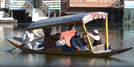 कश्मीर में मई से जुलाई के बीच आठ लाख से ज्यादा पर्यटक पहुंचे, उत्तराखंड और जयपुर के सैलानियों ने की तारीफ