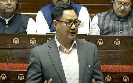 चुनाव सुधारों पर चर्चा के लिए सरकार तैयार, लेकिन सूचीबद्ध कामकाज पूरा करने दीजिएः किरेन रिजिजू