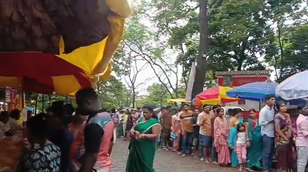 मुंबई : सावन के दूसरे सोमवार पर तुंगारेश्वर समेत वसई-विरार के सभी मंदिरों में उमड़ा आस्था का सैलाब