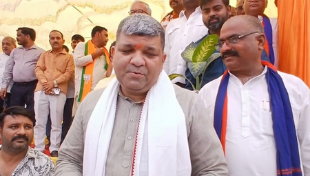 गोंडा: मंत्री आशीष पटेल ने विश्व पर्यावरण दिवस के मौके पर किया पौधारोपण, लोगों से की ये खास अपील