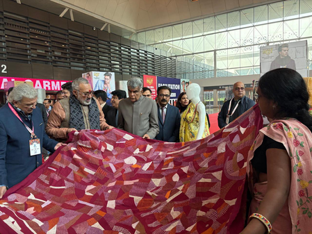 घरेलू टेक्सटाइल बाजार 13 लाख करोड़ तक पहुंचा, निर्यात में 25 फीसदी से ज्यादा उछाल: गिरिराज सिंह