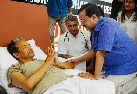 नई दिल्ली : जंतर-मंतर पर सोनम वांगचुक को समर्थन देने पहुंचे अरविंद केजरीवाल