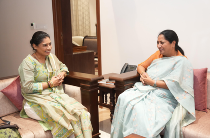 दिल्ली की मुख्यमंत्री रेखा गुप्ता से मिलीं मिताली राज, पूर्व कप्तान ने 'नारी शक्ति वंदन' को जरूरी कदम बताया