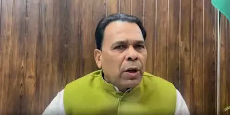 ममता सरकार की वजह से पश्चिम बंगाल में हालात खराब : नरेंद्र कश्यप