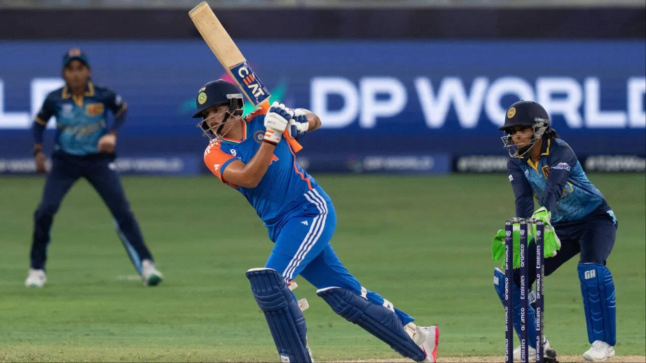 T20 वर्ल्ड कप 2026 में पहली बार दिखेगा 12 टीमों का जलवा, इस मैदान पर खेला जाऐगा फाइनल