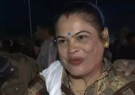 सोमनाथ में बोले लोग, प्रधानमंत्री मोदी को देखकर बहुत खुशी हुई