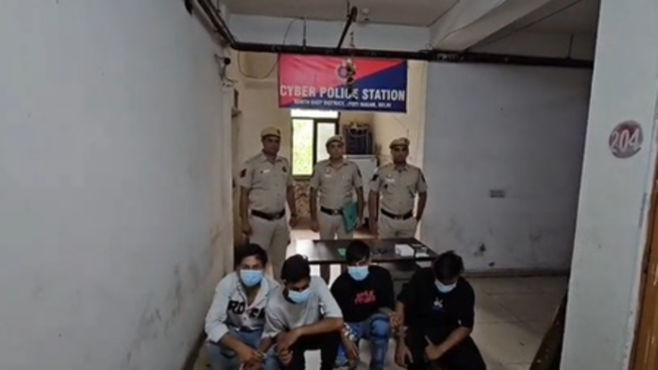 नॉर्थ-ईस्ट दिल्ली में साइबर पुलिस की बड़ी सफलता, फर्जी कॉल सेंटर से 6 आरोपी गिरफ्तार