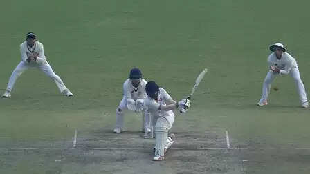 कामरान इकबाल: शतकीय पारी से जम्मू-कश्मीर के लिए इतिहास रचने वाला बल्लेबाज