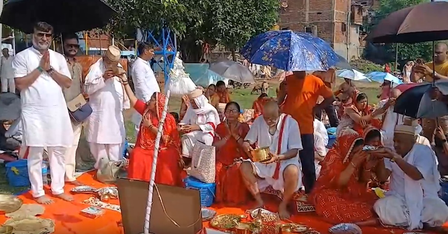 पितृपक्ष शुरू होते ही गया जी में उमड़ा आस्था का सैलाब, चौथे दिन हजारों श्रद्धालुओं ने किए पिंडदान