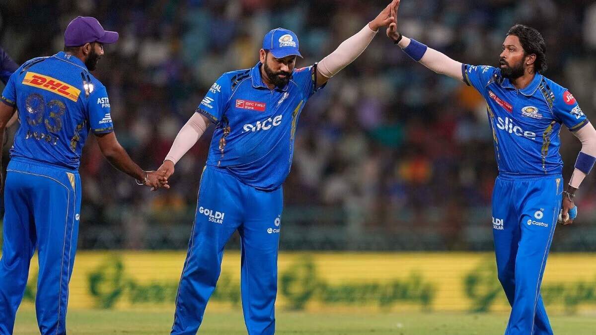 MI vs CSK: बूम-बूम बुमराह के सामने माही का मैजिक हो जाता है गायब, चेन्नई का ये धुरंधर भी फेल