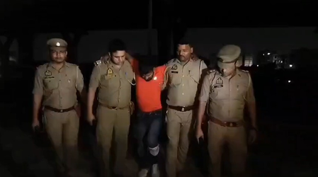 यूपी : गाजियाबाद और झांसी में बदमाशों से पुलिस की मुठभेड़, दो आरोपियों के पैर में लगी गोली