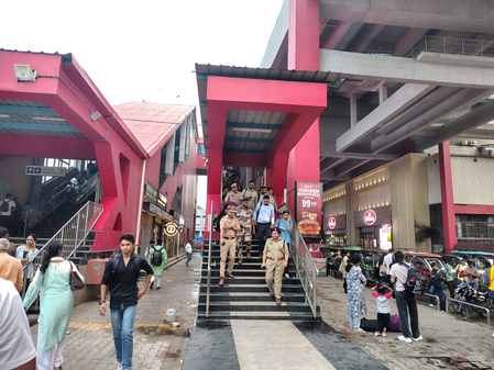 स्वतंत्रता दिवस पर ड्रोन उड़ाने पर पूरी तरह रोक, दिल्ली-नोएडा बॉर्डर पर कड़ा पहरा