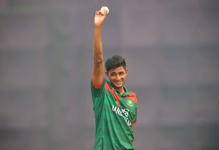 पीएसएल 2026 का फाइनल खेलेंगे नाहिद राणा, बीसीबी से मिली 'एनओसी'