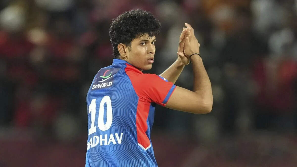 DC vs MI Highlights: IPL में पहली बार देखने को मिला ऐसा कारनामा, एक ही खिलाड़ी को मिला दुसरी बार दिया डेब्यू का मौका