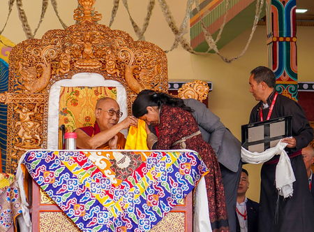 दलाई लामा के उत्तराधिकारी को लेकर चीन कर रहा 'खेल', तिब्बत में बढ़ेगा आक्रोश: रिपोर्ट