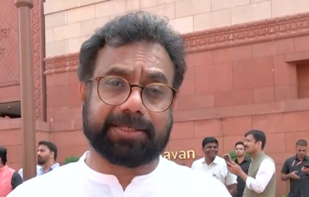 सुष्मिता देव की 'लुंगी वाला' टिप्पणी का विरोध, विपक्ष ने कहा- गैर-हिंदी भाषी राज्यों का अपमान बर्दाश्त नहीं