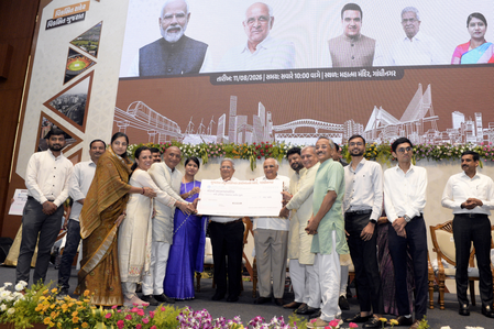 गुजरात के शहरी स्थानीय निकायों को विकास कार्यों के लिए मिला 3,850 करोड़ का अनुदान
