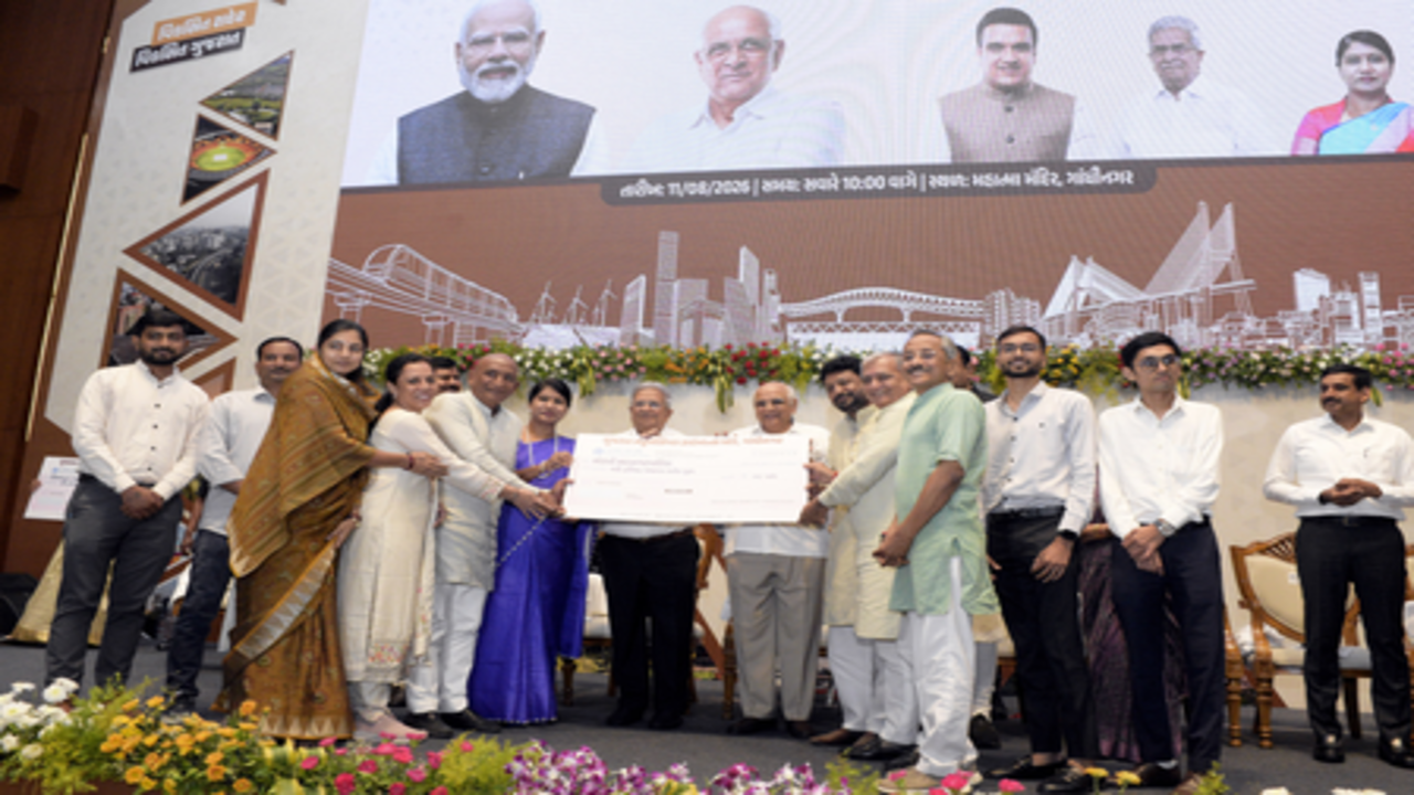 गुजरात के शहरी स्थानीय निकायों को विकास कार्यों के लिए मिला 3,850 करोड़ का अनुदान