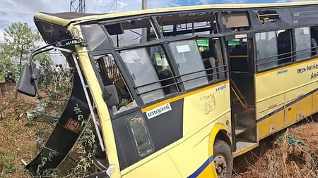 तमिलनाडु: तिरुनेलवेली में सड़क हादसा, बस कंडक्टर की मौत, 20 से ज्यादा घायल