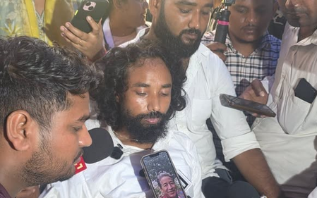 झारखंड छात्र आंदोलन: अनशनकारी देवेंद्रनाथ महतो ने वांगचुक के आग्रह पर ग्रहण किया जल, भूख हड़ताल जारी