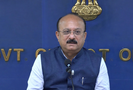 किताबों के खरीद मामले को लेकर दिल्ली के शिक्षा मंत्री का आप पर निशाना, बोले-लगा रहे झूठा इल्जाम