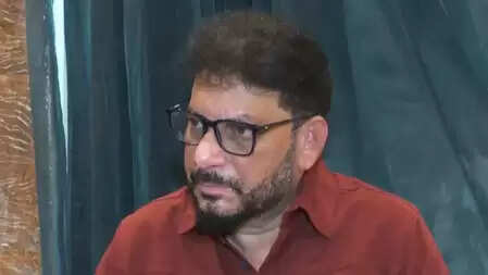 नितेश राणे के बयान पर वारिस पठान का पलटवार, मुझे भारत से कोई नहीं निकाल सकता